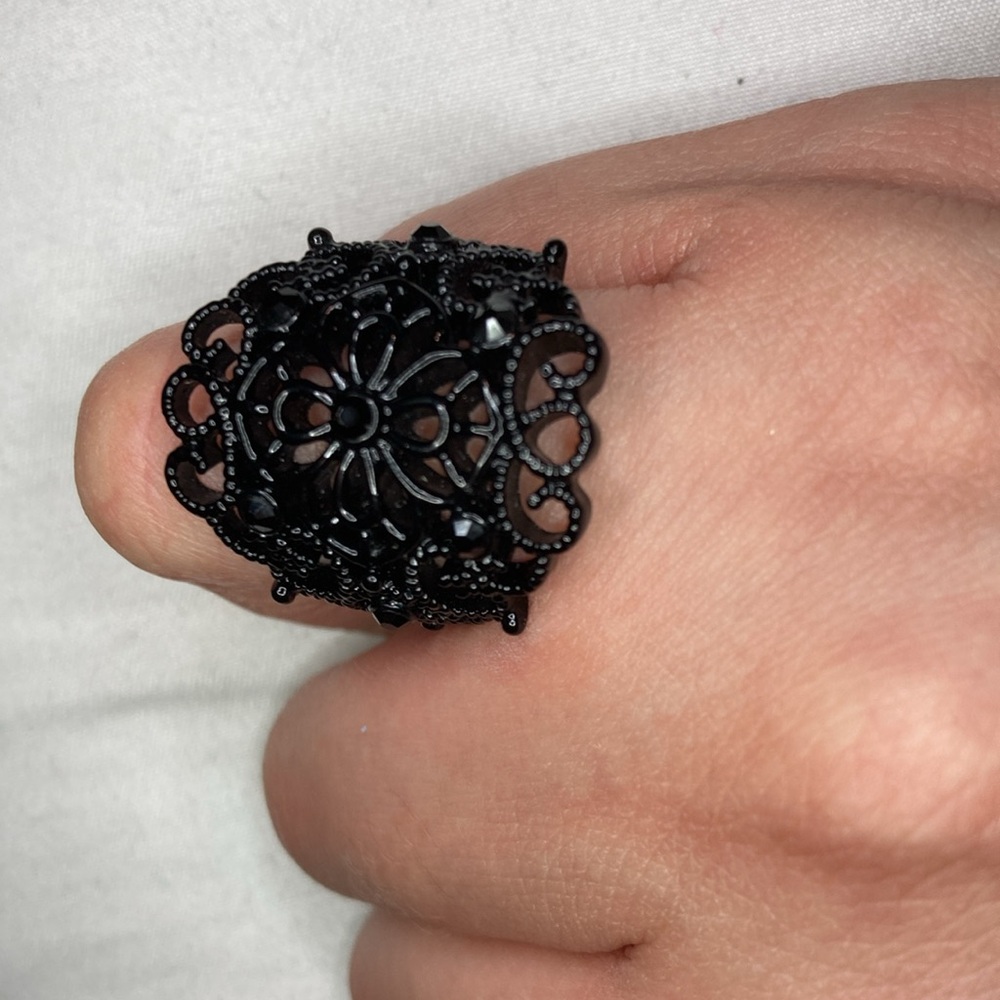 Grenada Ring Size 7 - image 6